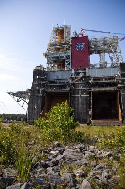NASA image: SLS Core Stage Installed (Flame Trench View)