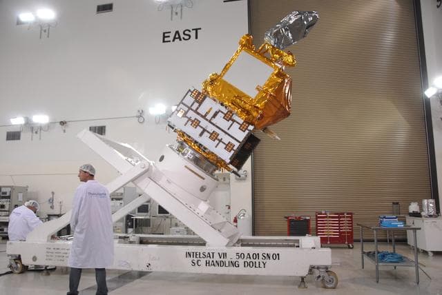 NASA image: KSC-08pd1309