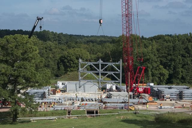 NASA image: Test Stand 4693 construction