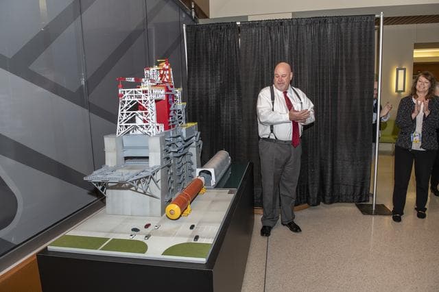 NASA image: Unveiling of B-2 Test Stand Model