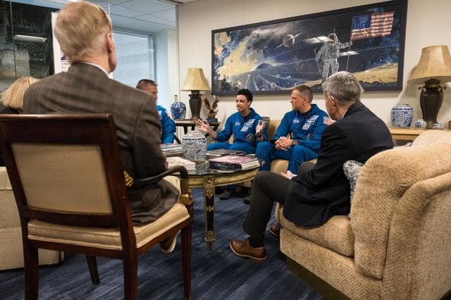 NASA image: NASA Leadership Meets with NASA’s SpaceX Crew-4 Astronauts