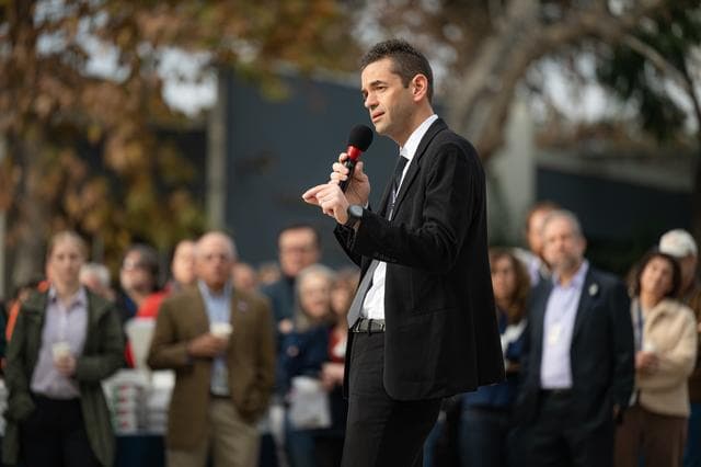 NASA image: Administrator Isaacman Visits JPL