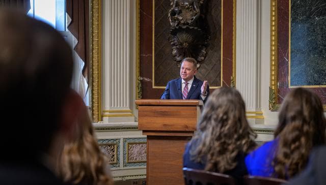 NASA image: Matt Anderson Sworn In as NASA  Deputy Administrator