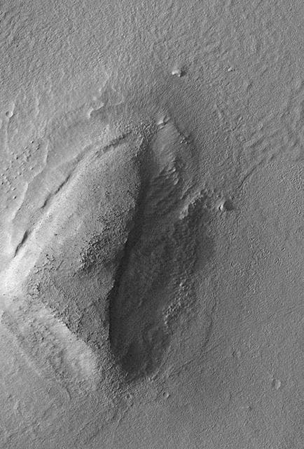 Mars Boulders: On a Hill in Utopia Planitia