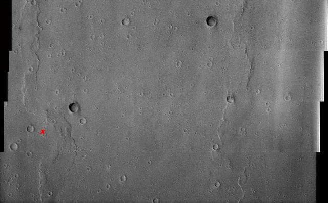 NASA image: 1st Manned Lunar Landing and 1st Robotic Mars Landing Commemorative Release: Viking 1 Landing Site in Chryse Planitia - Visible Image