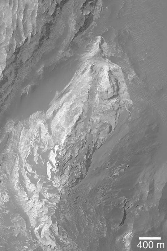 NASA image: Outcrop In Juventae Chasma