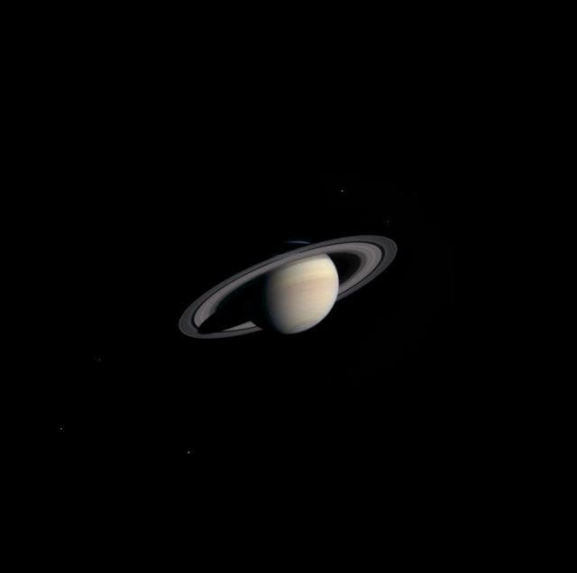NASA image: Looming Saturn
