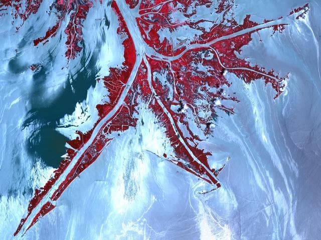 NASA image: NASA Satellite Spots Oil at Mississippi Delta Mouth
