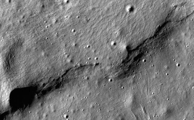 Lobate Scarps on the Moon