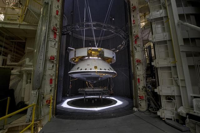 NASA image: The Mars 2020 Spacecraft Readies for Testing