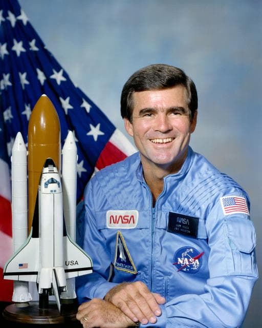 NASA image: PORTRAIT - VEACH, CHARLES L., ASTRONAUT - JSC