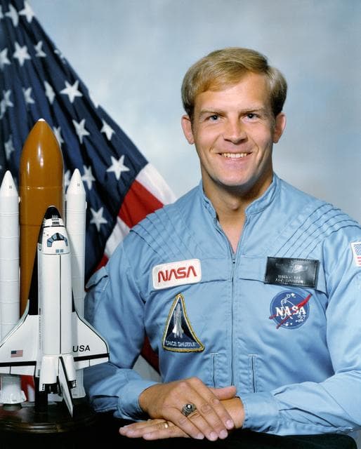 NASA image: Official Portrait - Astronaut Mark C. Lee
