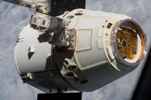 NASA image: Grapple of the SpaceX Dragon Commercial cargo craft