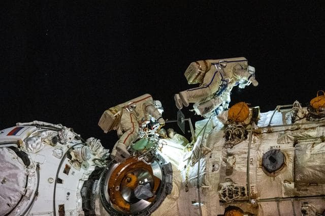 NASA image: iss066e122113