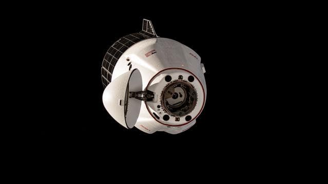 NASA image: The SpaceX Dragon cargo craft approaches the International Space Station