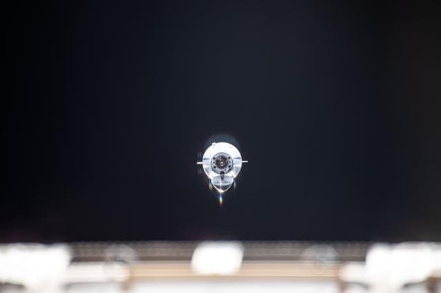 NASA image: The SpaceX Dragon cargo craft approaches the International Space Station