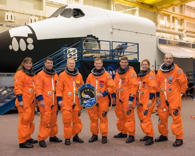 NASA image: STS-126 Preflight Training IN/EG, Bldg. 9NW FFT