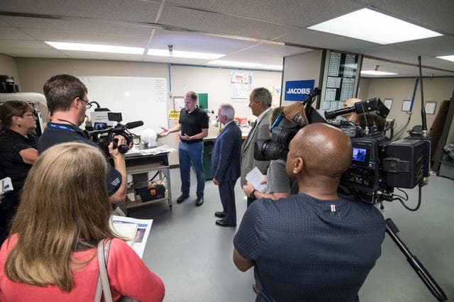 NASA image: NASA Chief Technologist Tours Jacobs' Engineering Development Facility