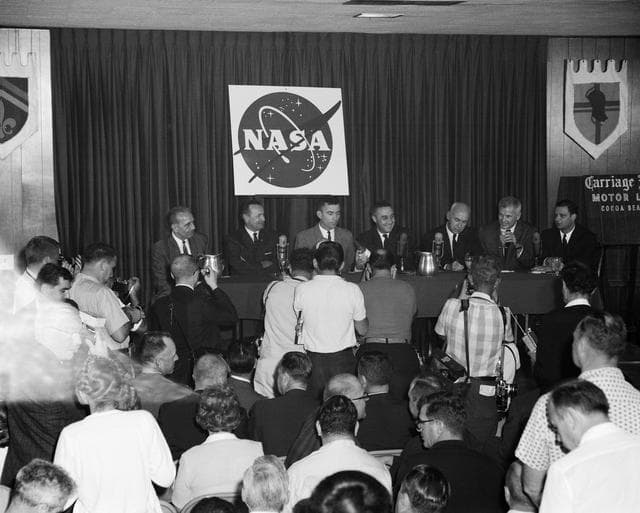 NASA image: PRESS CONFERENCE - GEMINI-TITAN (GT)-3 - FL
