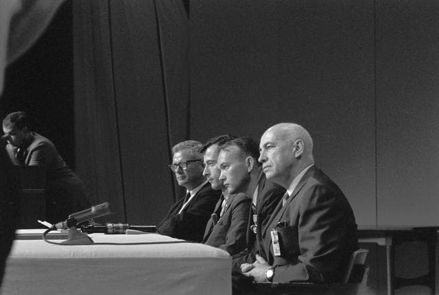 NASA image: PRESS CONFERENCE - GEMINI-TITAN (GT)-11 - MSC