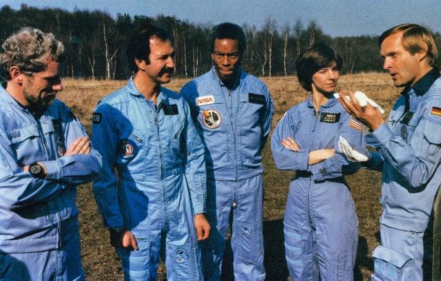 NASA image: PREFLIGHT (CANDID) - STS-61A/D-1 - GERMANY