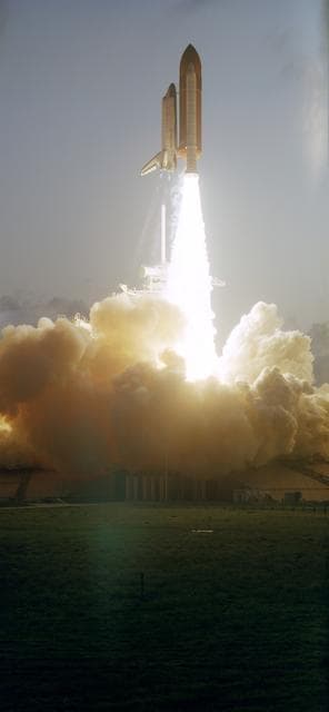 NASA image: STS-49 Endeavour, Orbiter Vehicle (OV) 105, lifts off from KSC LC Pad 39B